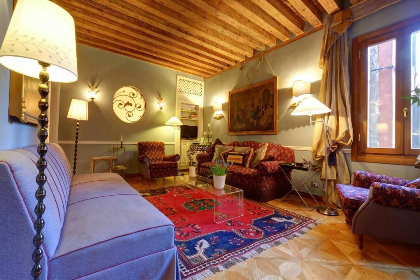 Campanile Canonica Design House * Venedig