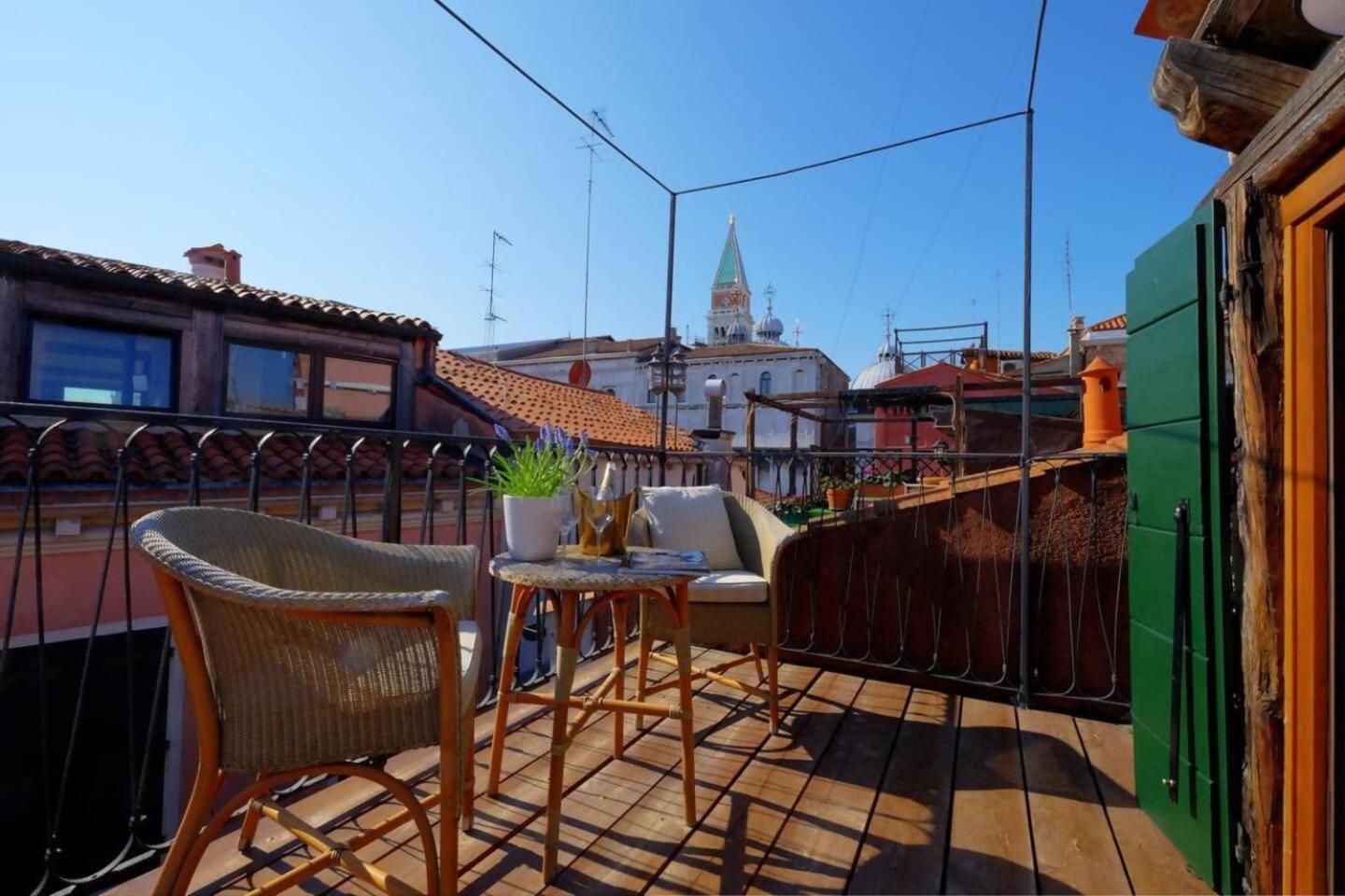 Apartment Campanile Canonica Design House Venedig